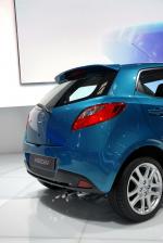 Mazda2 2010 года